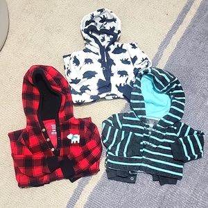 Carter's overall with hoodie size 12mos 3pcs